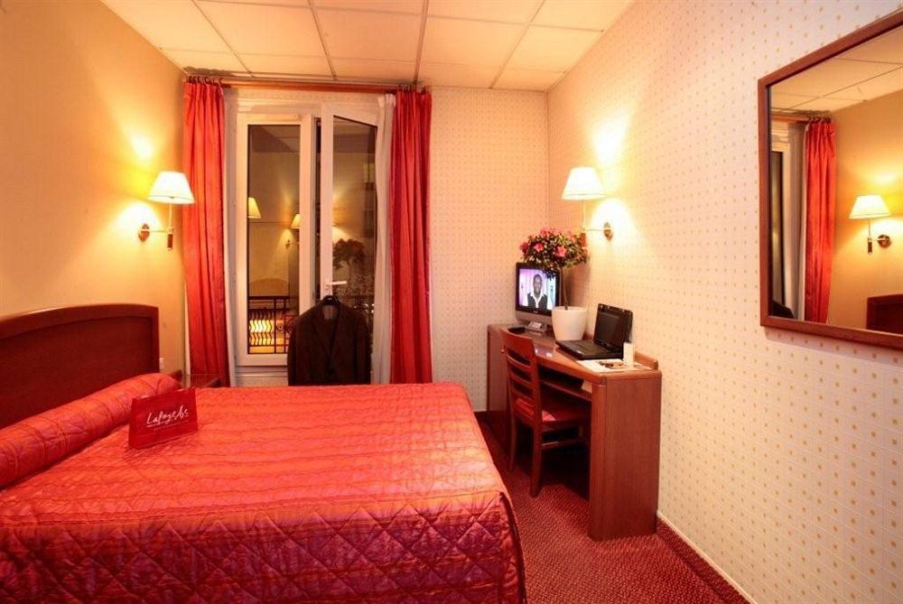 Hotel Charlemagne Neuilly-sur-Seine Bilik gambar